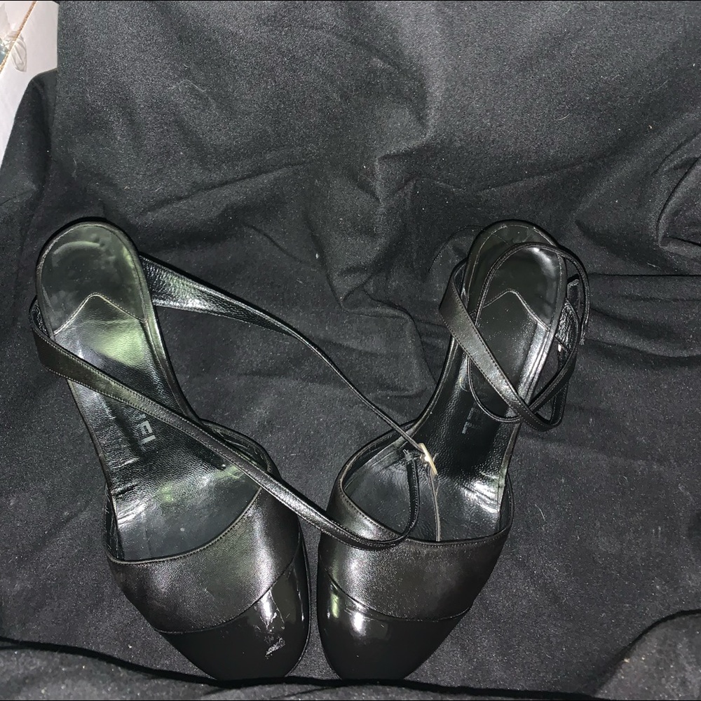 Chanel CC black leather heels 37.5